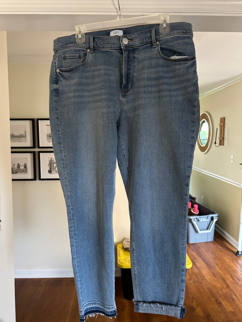 LOFT Women's Medium Blue Cropped Slim Jeans